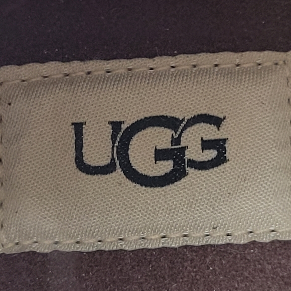 UGG Hapsburg zip Waterproof shearling boots. - Picture 11 of 13